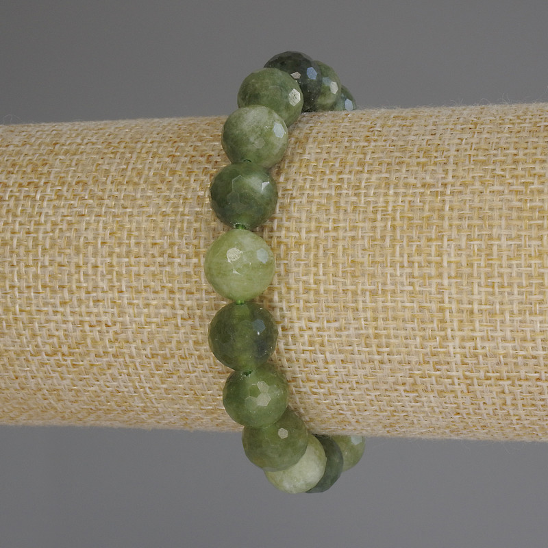 Bracelet Jadeite Faceted Bead, 10mm diameter ±, length 18cm (stretch)