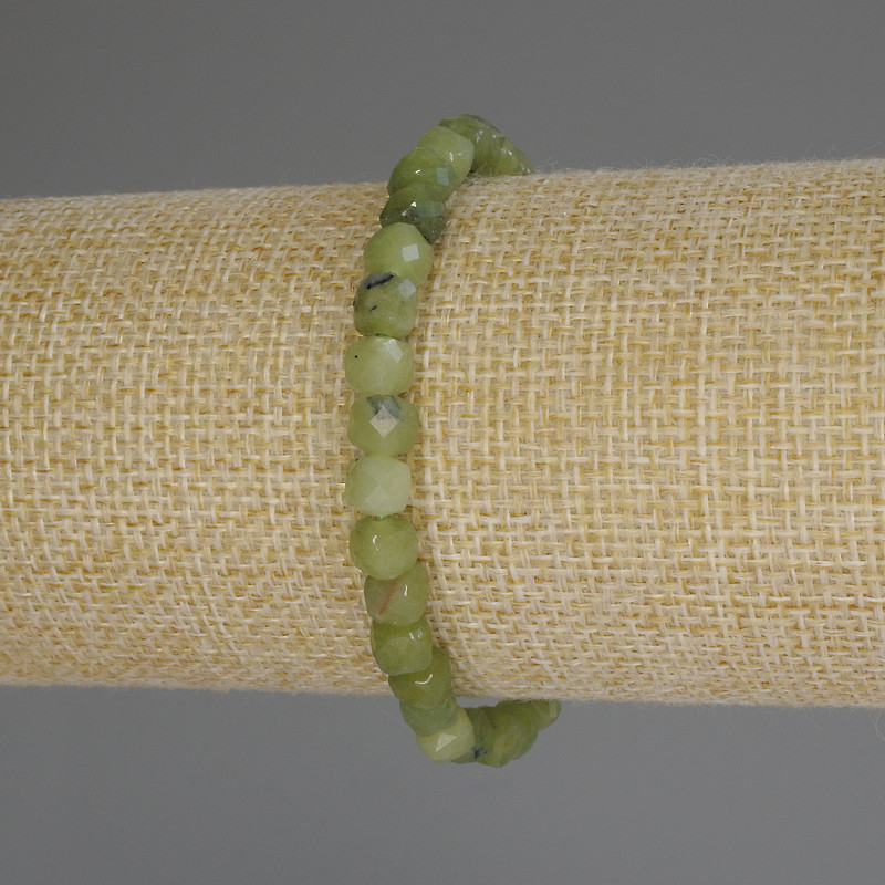 Jadeite Bracelet Canadian Natural Stone Faceted Cubes, 5.5x5.5x5 mm approx, 18 cm (stretch)