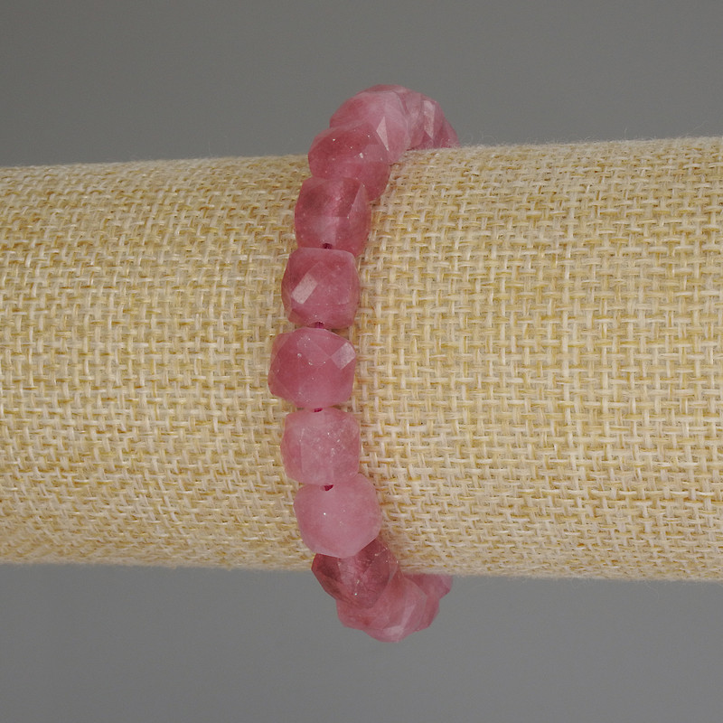 Tourmaline Bead- Faceted Cube Bracelet, 8x8 mm cubes, 18 cm (stretch)