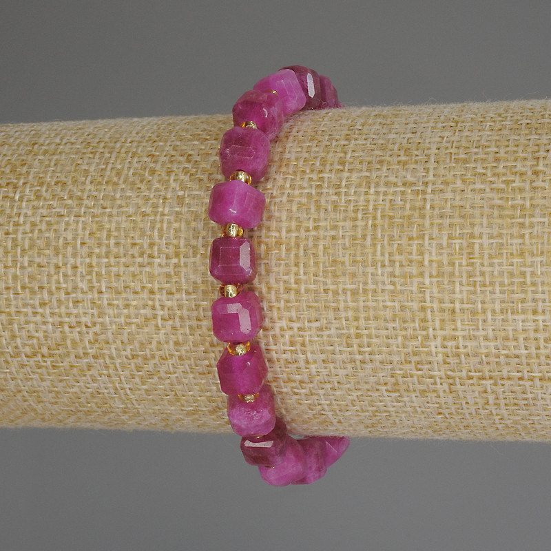 Tourmaline Beaded Bracelet with Faceted Cubes, 7x7mm, Stretch 18cm