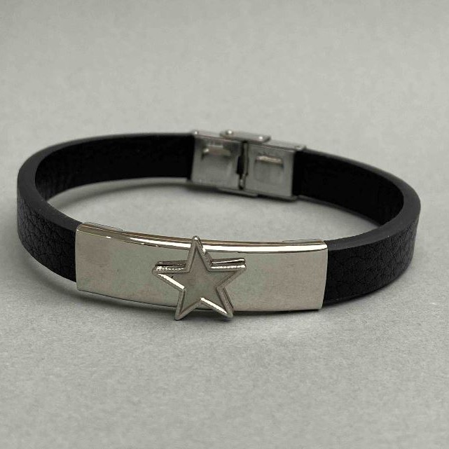 Bracelet color black with metal insets on clasp, length 21 cm+