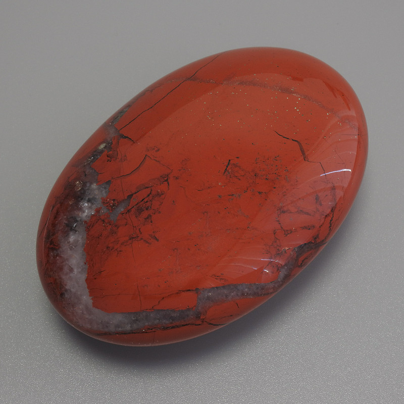 Red Jasper Oval 60×40×20 mm Natural Stone Souvenir