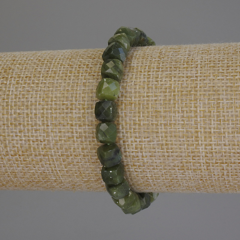 Bracelet Jadeite Faceted Cube, 7x7mm, ± diameter, length 18cm, stretch