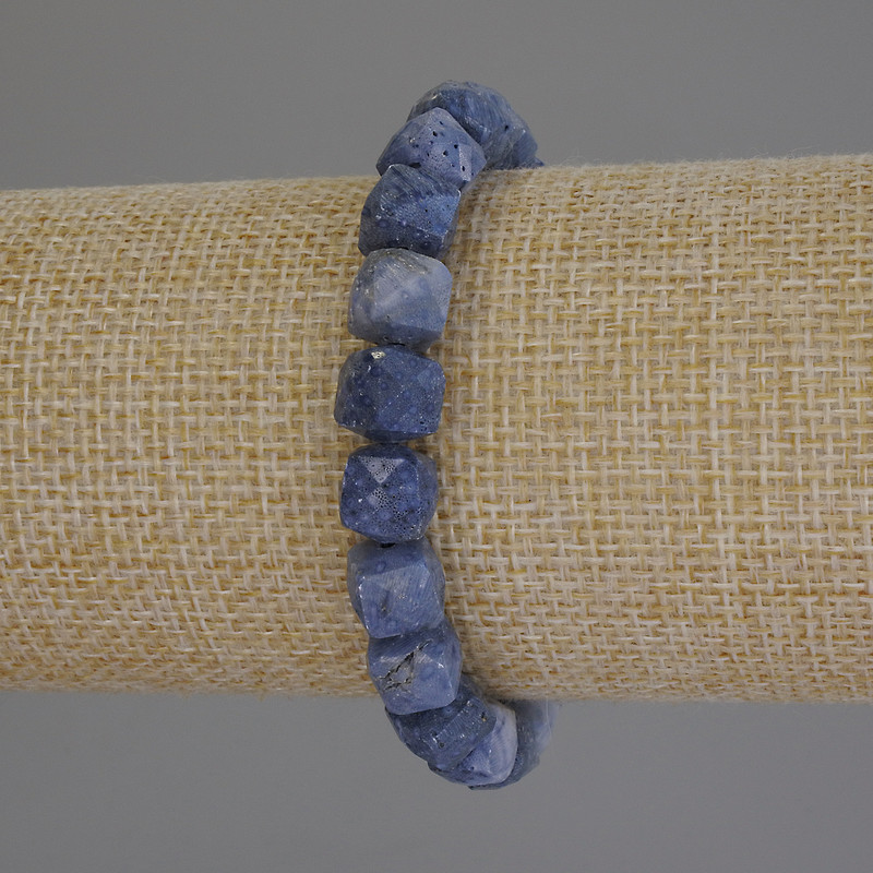 Porous Coral Bead Bracelet faceted cube, 8mm diameter, 18cm length +-, stretch