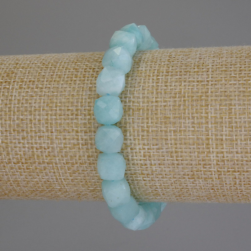 Aquamarine Beaded Cube Bracelet, 8.5 mm diameter, 18 cm length, stretch