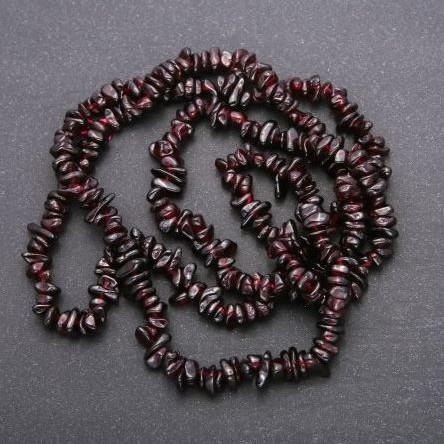 Garnet Beads, chip, diameter 5-9×3-3, 5mm±, length 80cm± on thread