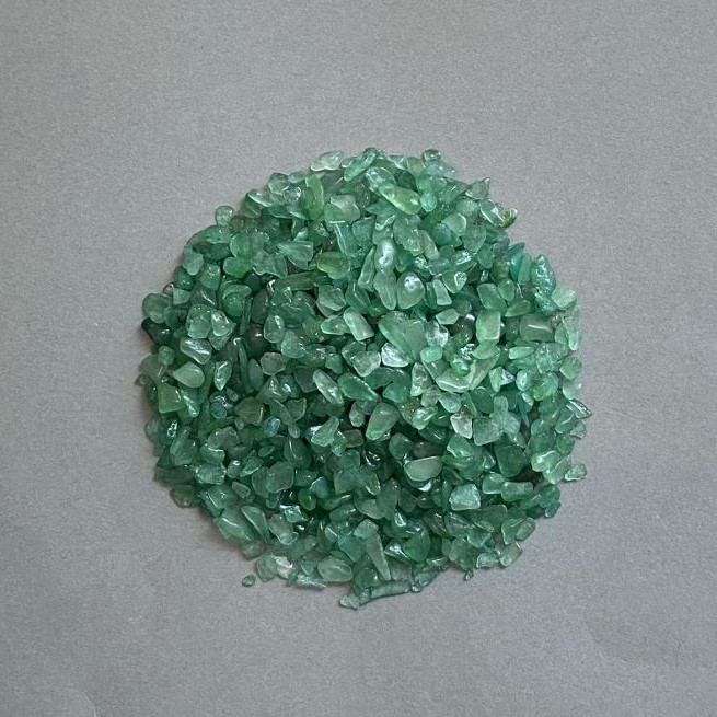 Natural Jade Chip Without Hole 2-7×4mm± (per 100g±)
