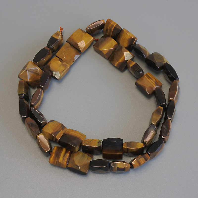 Tiger's Eye Beads, faceted square, 10x10mm diameter, length 39cm on thread