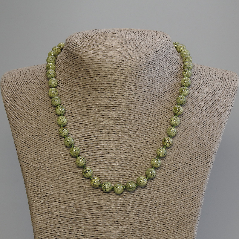 Serpentine Bead necklace with smooth 8mm rounds ±, length 50cm ± with clasp