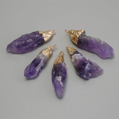 Amethyst Pendant, unprocessed assortment, sizes 11-19x37-45mm±, gold-tone metal