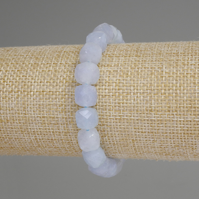Bracelet Aquamarine Faceted Cube, diameter 9mm±, length 18cm± Stretch