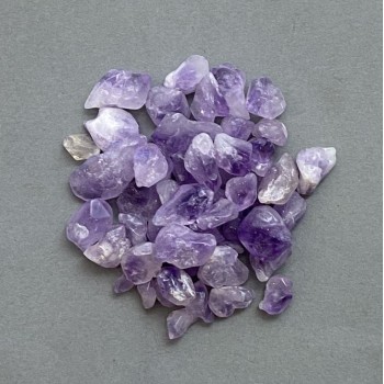Amethyst tumbled without hole 6-22×6-10 mm+- (per 100 g+-)