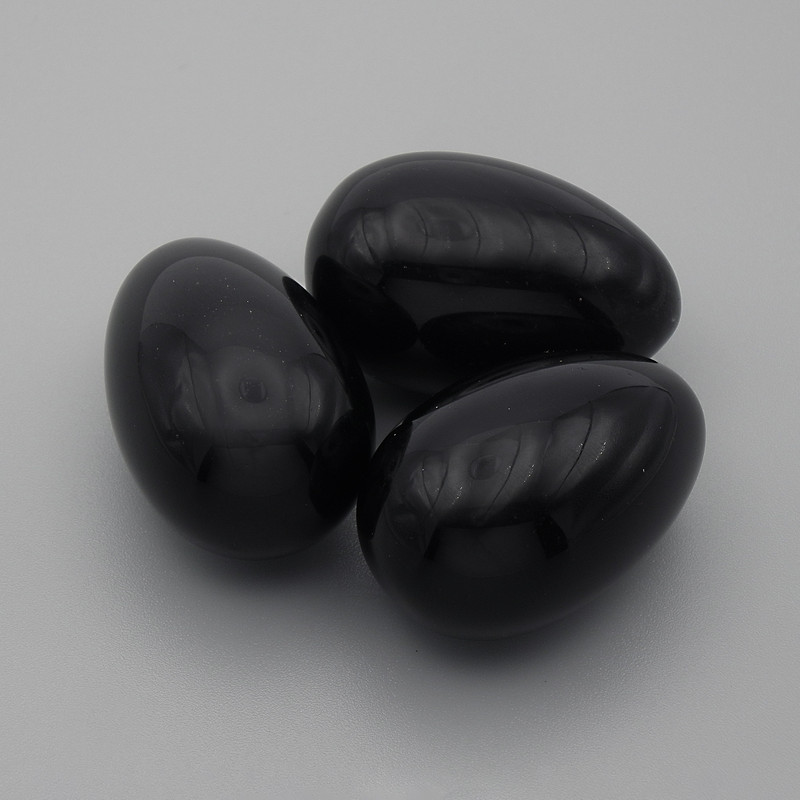 Egg-shaped souvenir made of agate natural stone, diameter 30x20+-mm