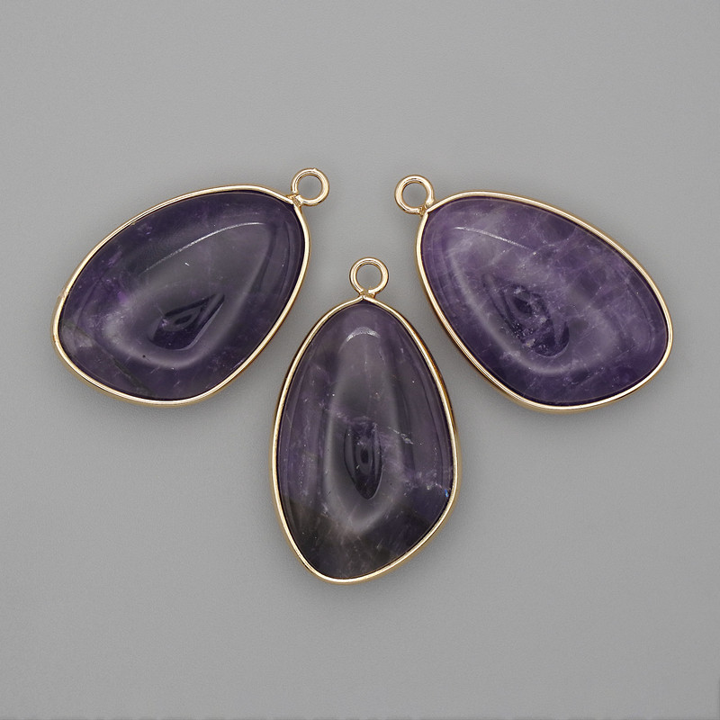 Amethyst Pendant in Golden Setting 21x35 mm+