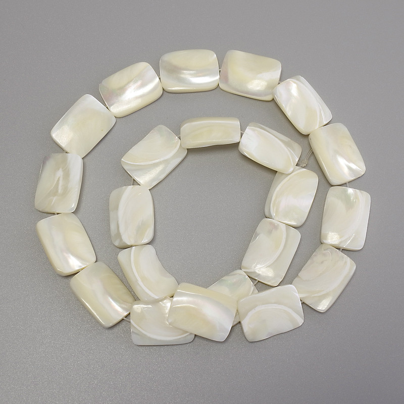 Mother-of-Pearl rectangular beads, diameter 18×13 mm ±, length 40 cm ± on thread