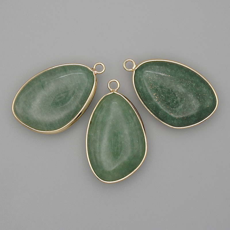Nephrite Pendant in Golden Metal Setting 21x35 mm