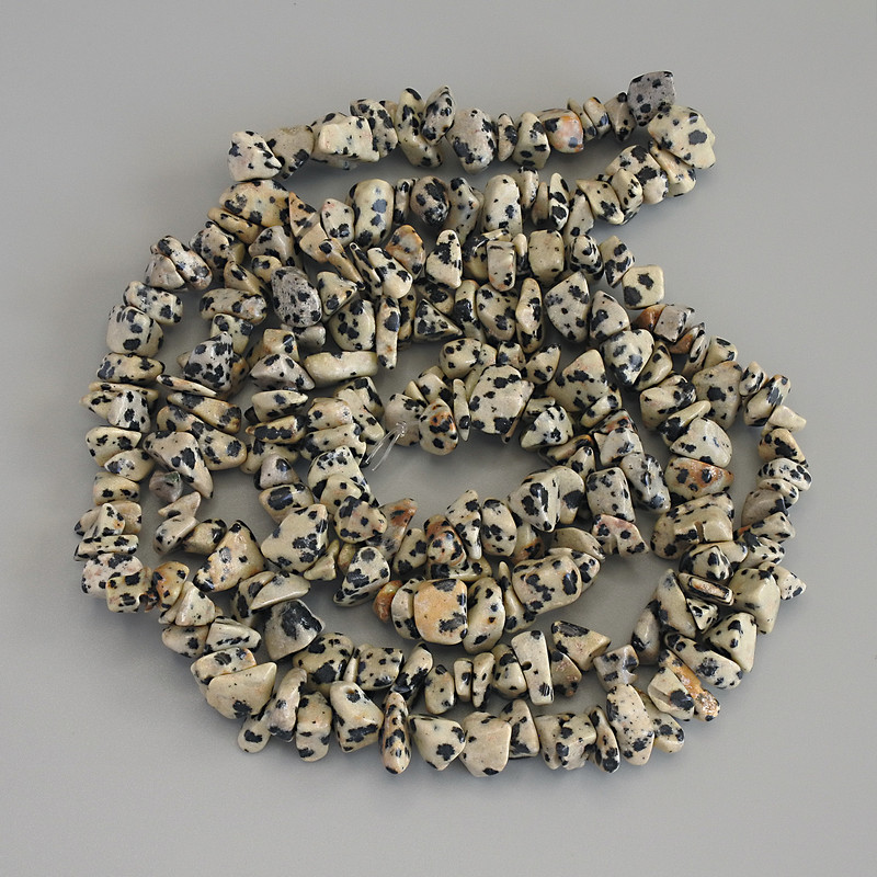 Jasper Dalmatian Heart Beads nugget, 7-13×2-4 mm, +/- diameter, 80 cm +/- on fishing line