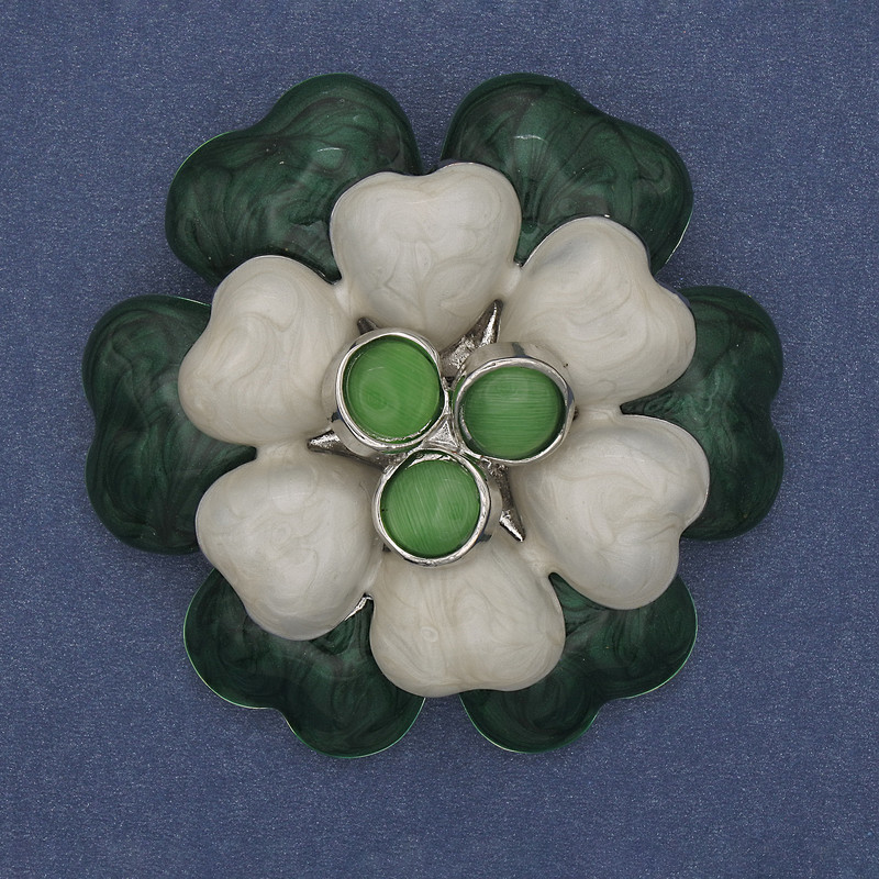 Brooch Flower green and beige enamel Bead Cat's Eye golden metal 61mm+