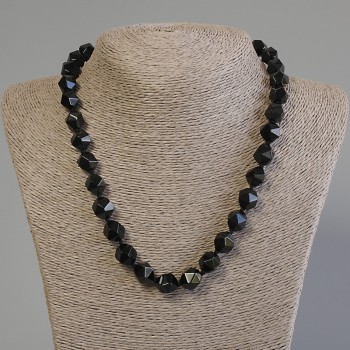 Necklace Onyx with Multistrand facets, diameter 12×11mm+-, length 50cm+- with clasp