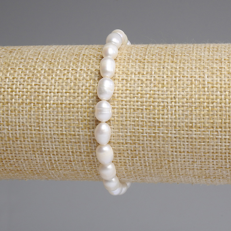 Bracelet with Freshwater Pearls 7.5–8×6 mm +-, length 18 cm +-stretch