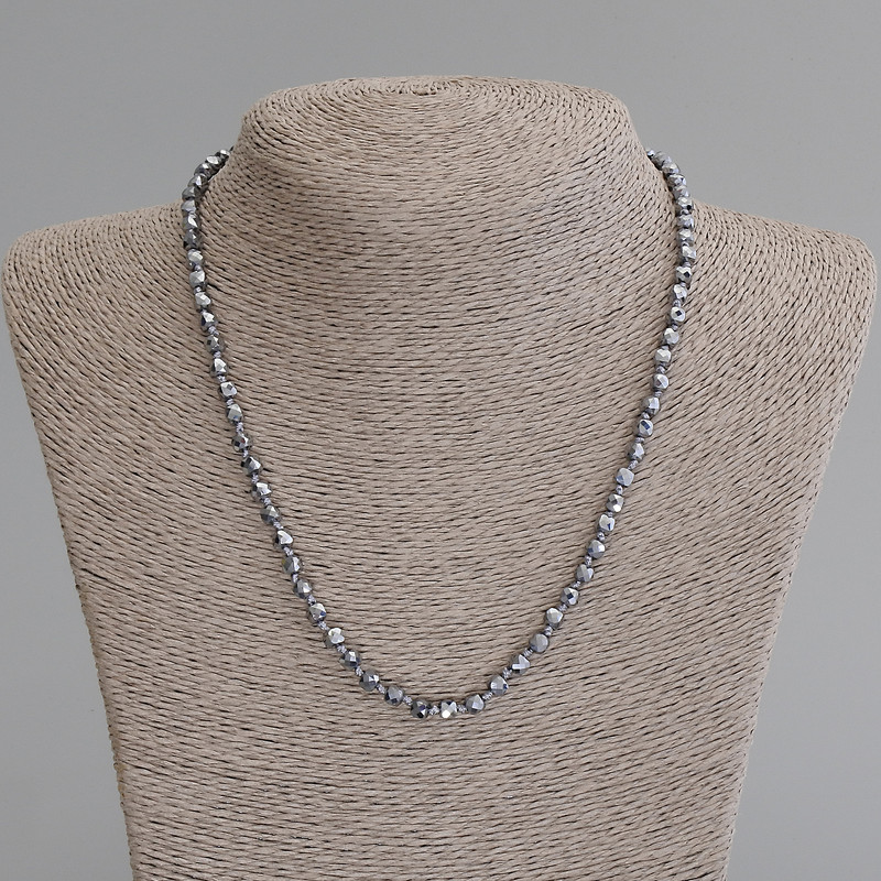 Terahertz Beads, Faceted Cube Shape, 4×4 mm, ~50 cm Length with Jump Ring