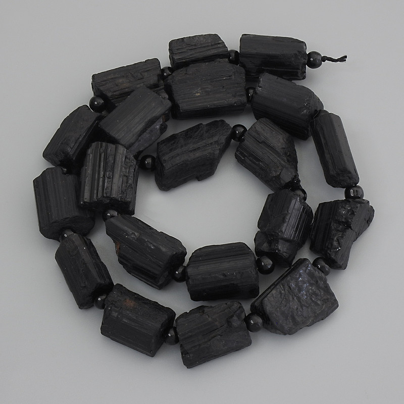 Tourmaline Tourmaline Beads Unpolished Stone, diameter 15-18×10-12mm± on thread, bead 4-5mm±, length 41cm+