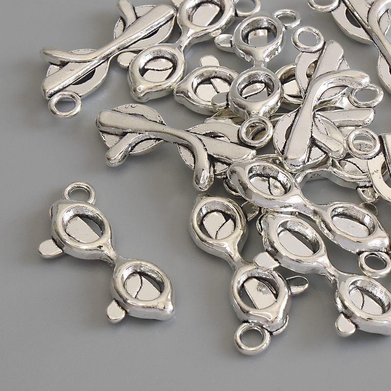 Pendant Charm “Glasses” in Silver Metal Color, diameter 23x9mm± packaging 15 pcs