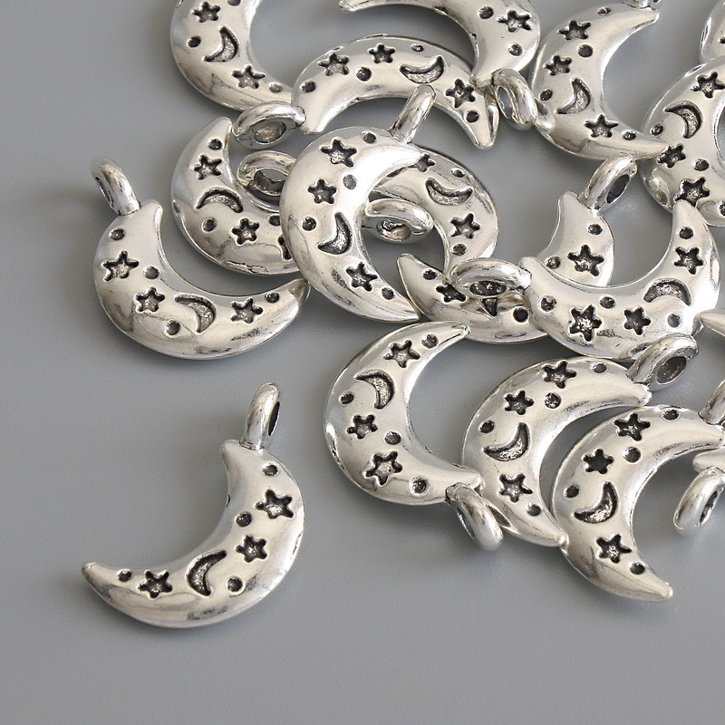 Moon Pendant in Silver Tone, 19x10 mm, ± packaging 18 pieces