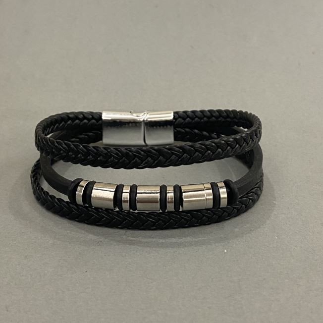 Men's bracelet made of eco-leather in black with metal accents, 12mm thick, length 22cm, with silver metal on the clasp