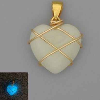 Pendant Heart in Beaded Onyx Blue Glow 21×21 mm, diameter 30 mm