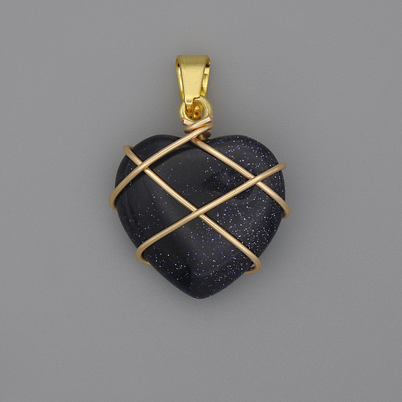Pendant Heart in Weave of Aventurine Night of Cairo 21x21mm+-, diameter 30mm+-