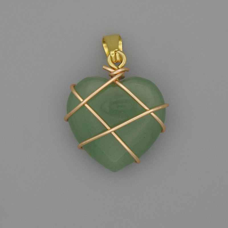 Heart Pendant with Jade in Weave 21x21mm+-, diameter 30mm+