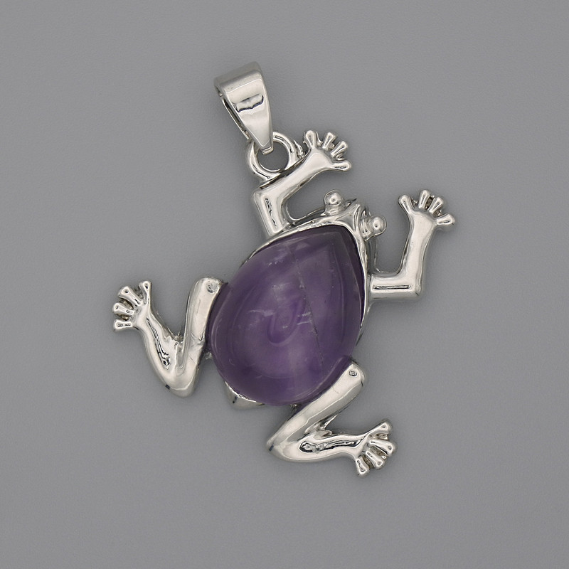 Frog Pendant Amethyst 29x28mm ±, length 37mm ±