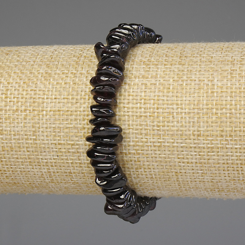 Garnet Chunk Bracelet 7-9×3-5 mm+, length 18 cm+, stretch