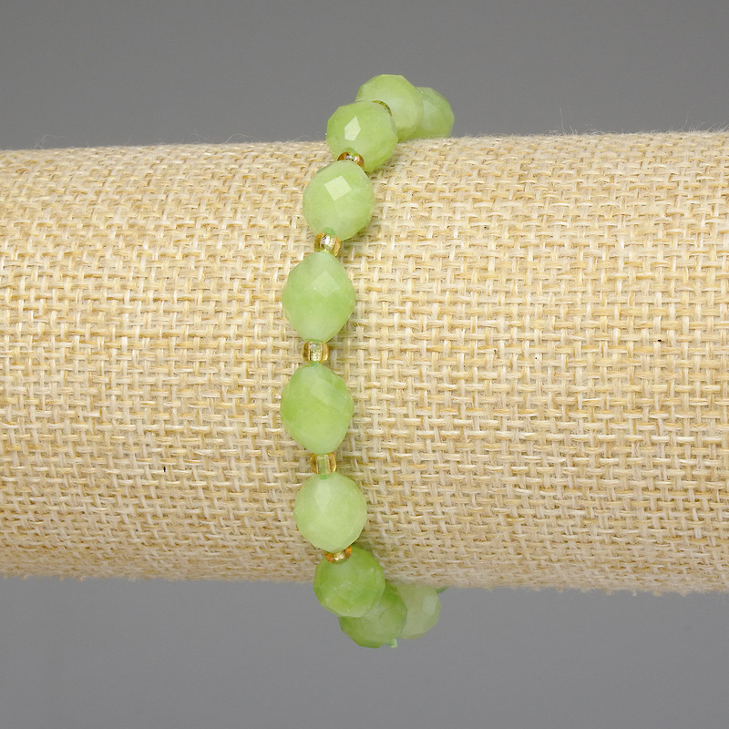 Bracelet Chrysoprase Olivine faceted bead 9x8mm+- beaded 3mm+-, length 18cm+- stretch