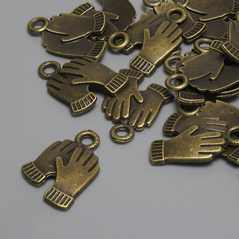 Pendant Charm "Gloves" in antique bronze color, diameter 19×13mm ± hole 2–3mm ± packaged 19 pcs