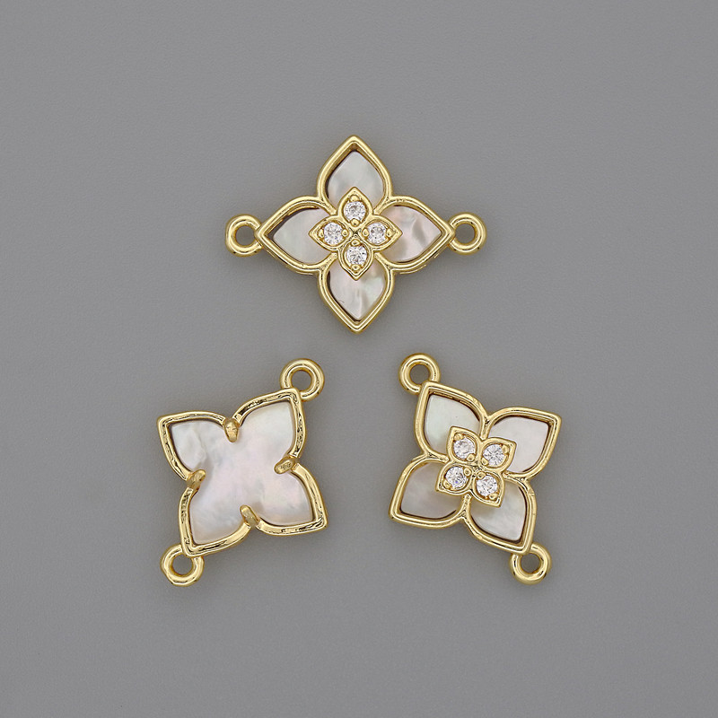 Mother-of-pearl Connector 15x19mm± gold-tone metal