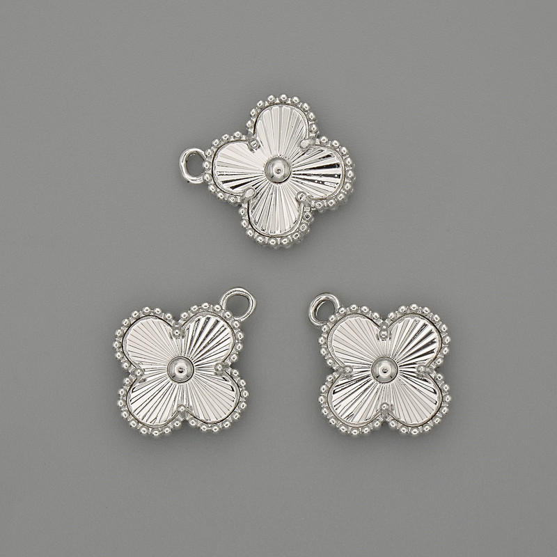 Clover Pendant 14x14mm±, length 17mm±, silver-toned metal
