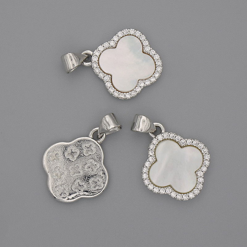 Pendant Pearl Oyster Clover White Crystals 15x15mm +-, length 22mm+- Silver metal