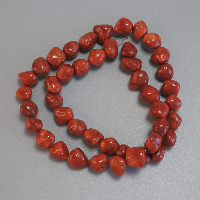 Hollow Sponge Coral Bead Teardrop, 9-11×9-12 mm, 42 cm +/- on thread