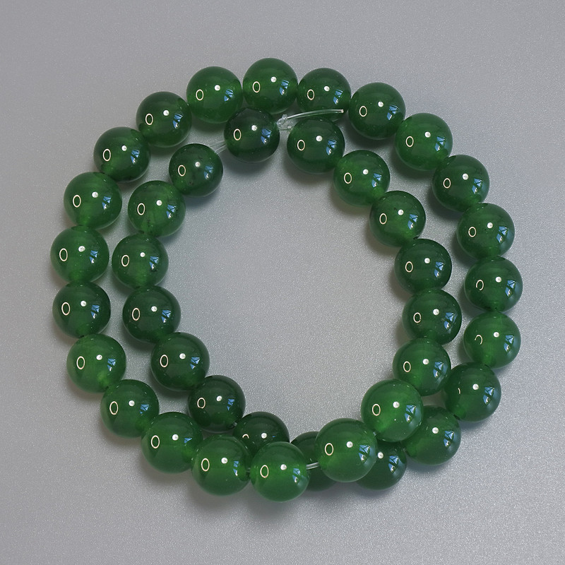 Chrysoprase Beads, smooth round, 10mm diameter, 38cm length, on thread