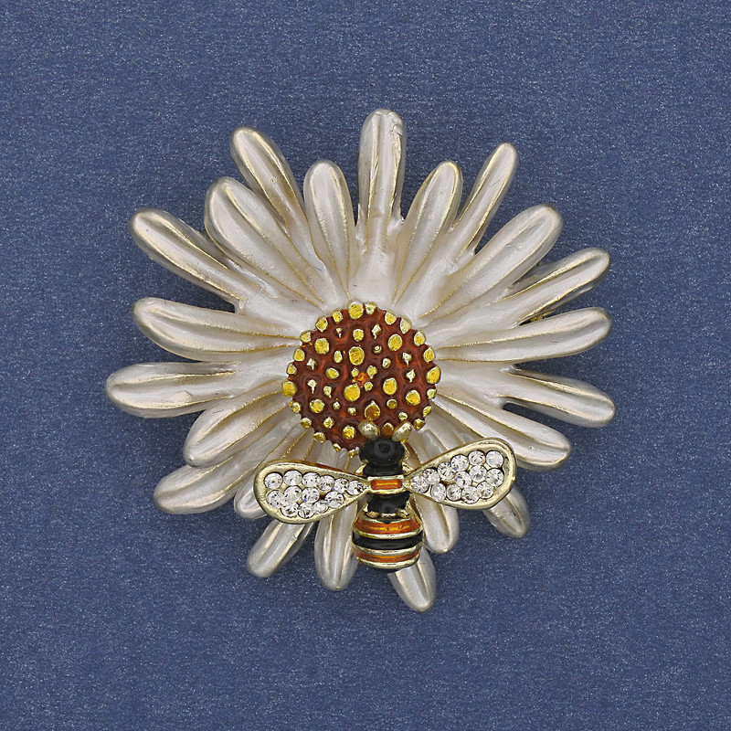 Brooch pendant Flower white and yellow enamel crystals golden metal, diameter 38mm +