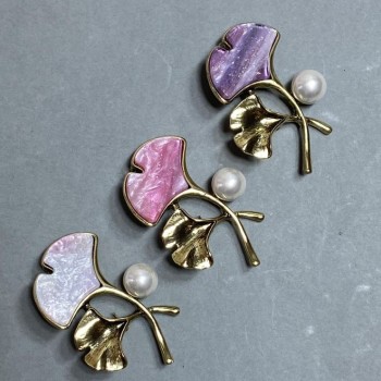 Brooch 'Twig' multicolored mother-of-pearl Pearl gold-toned metal 48x38mm+