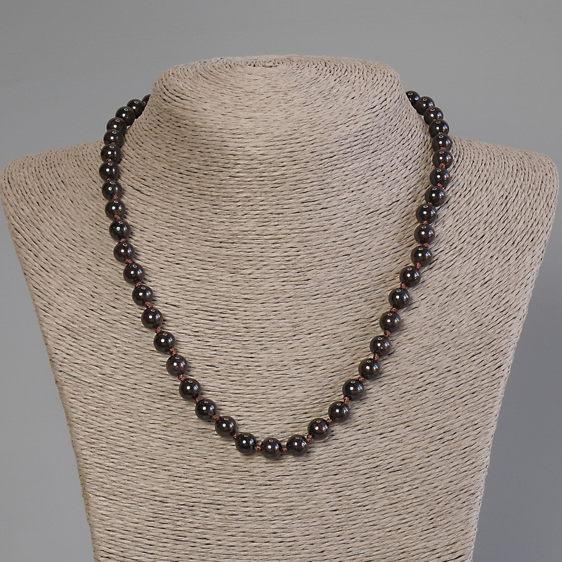 Garnet Bead Necklace, smooth round beads, diameter 7.5 mm ±, length 50 cm ± with clasp