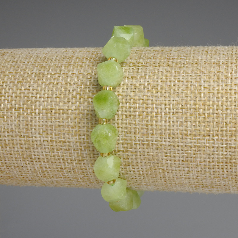Chrysoprase Jadeite Beaded Diamond-Shaped 9x8mm+- Beads 3mm+-, Length 18cm+- Elastic Bracelet