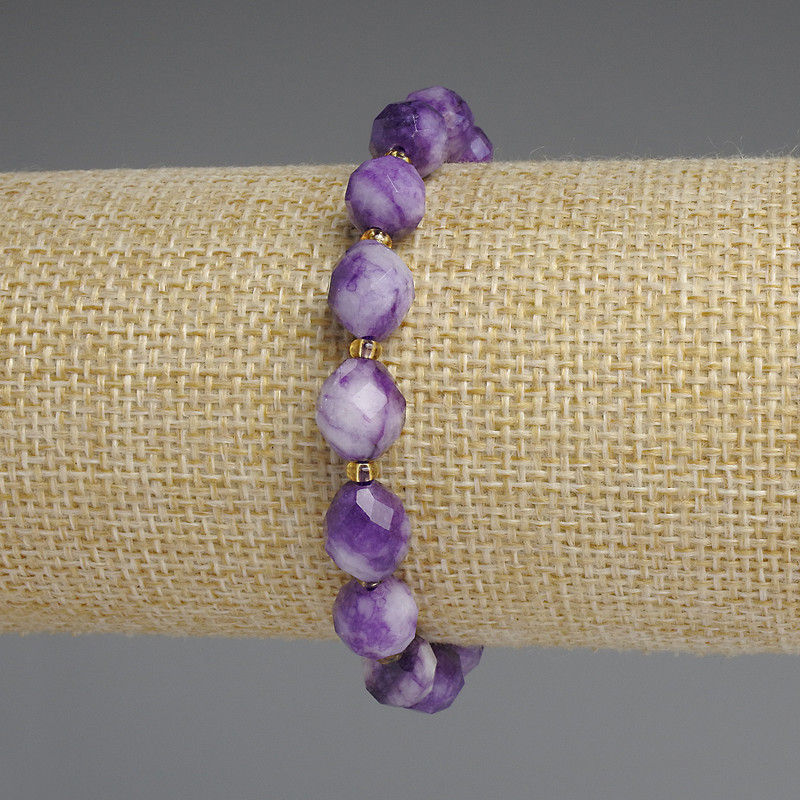 Bracelet Sugilite faceted bead, 10×8.5 mm, 5 mm+- 3 mm+- seed beads, length 18 cm+- stretch