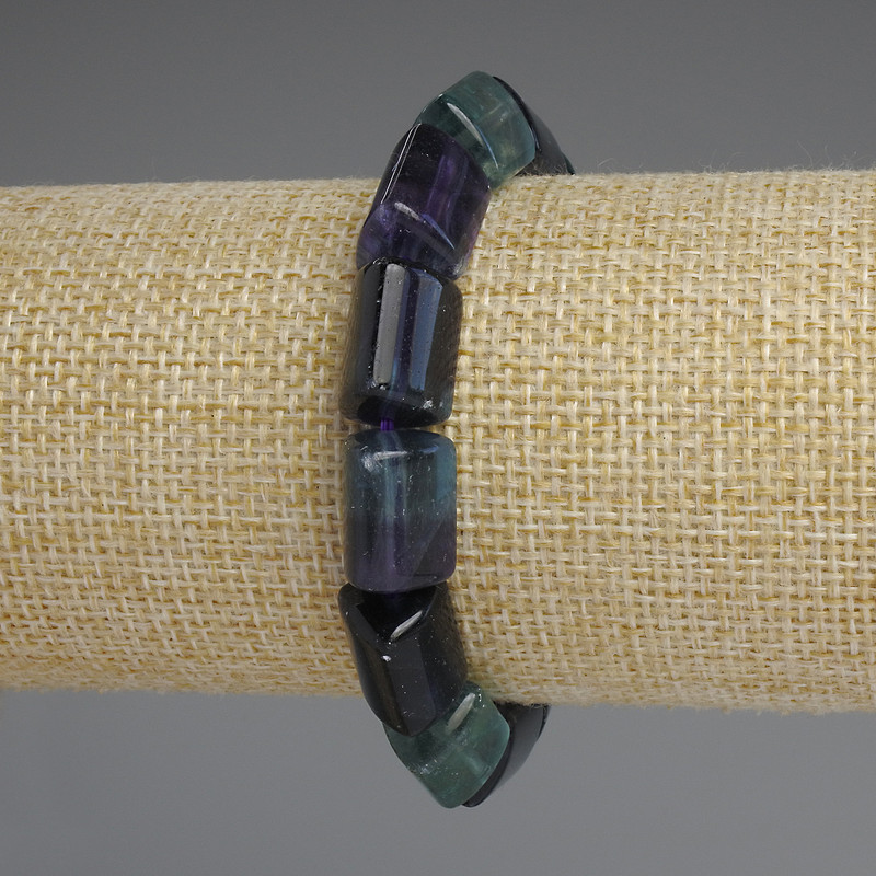 Fluorite Bracelet with Triangular Beads, diameter 14x10x10x10 mm ±, length 18 mm ±, elastic