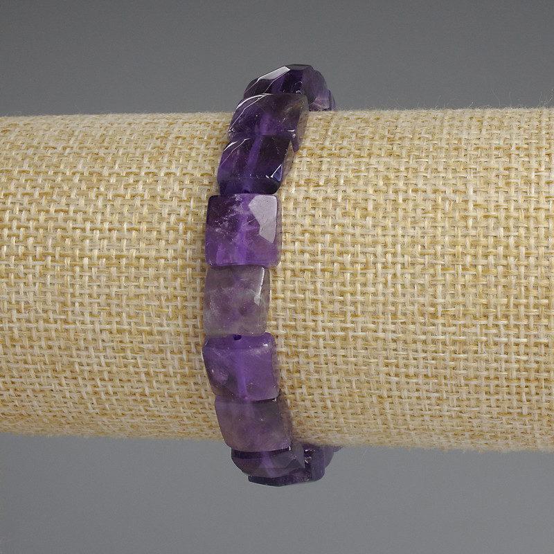 Clearance! Amethyst bracelet faceted square, 10x10 mm diameter +-, length 18 cm +- stretch