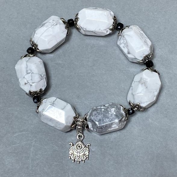 Howlite Bead-Set Faceted Bracelet, 20x15 mm, stretchy, 18 cm long