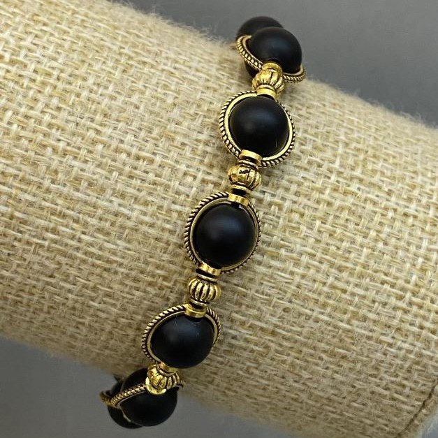 Shungite Bracelet Smooth Bead, 8mm diameter ± with metal inserts, 18cm length ± stretch